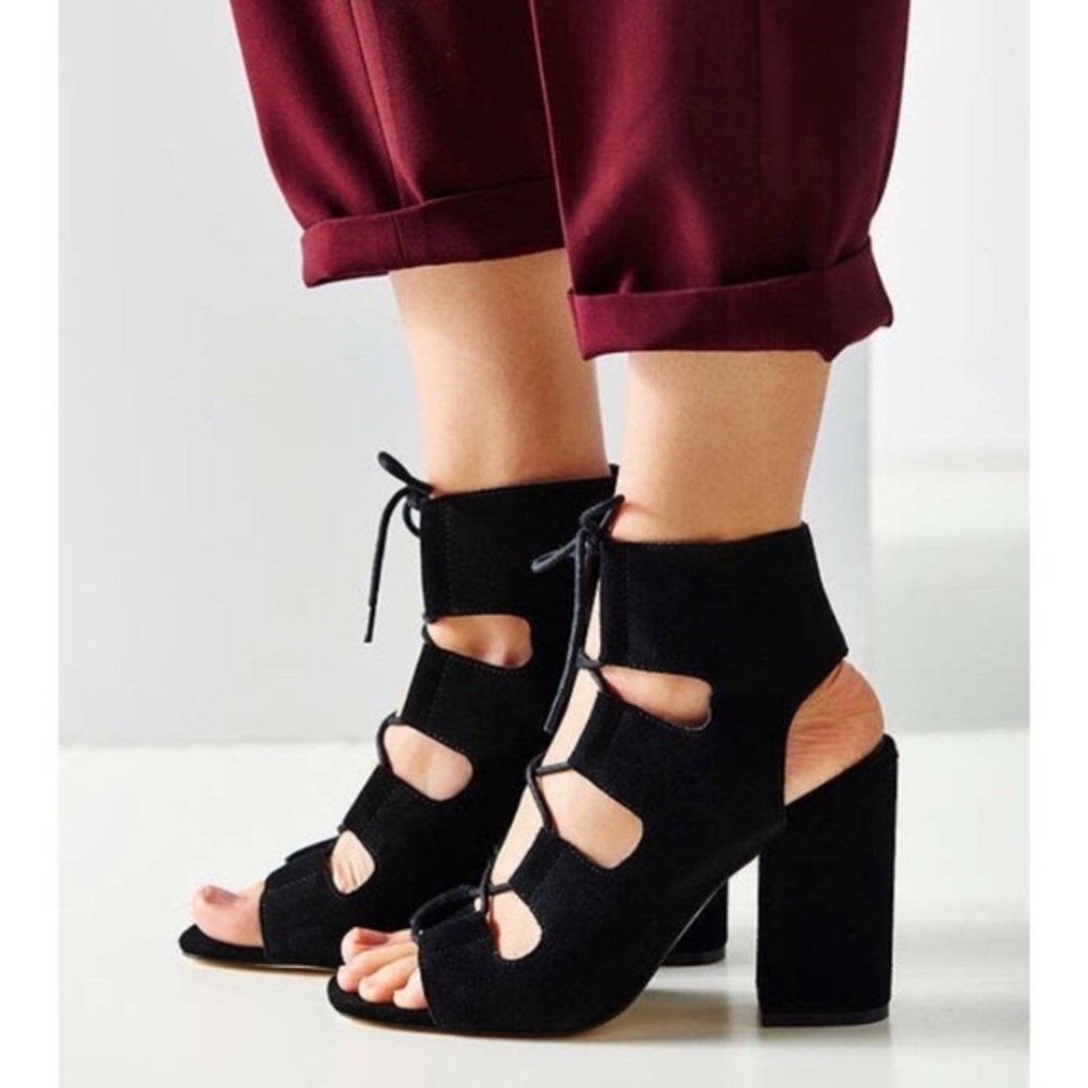 Urban outfitters lace up block heel-never worn